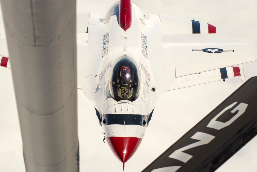 121st Air Refueling Wing refuels Thunderbirds