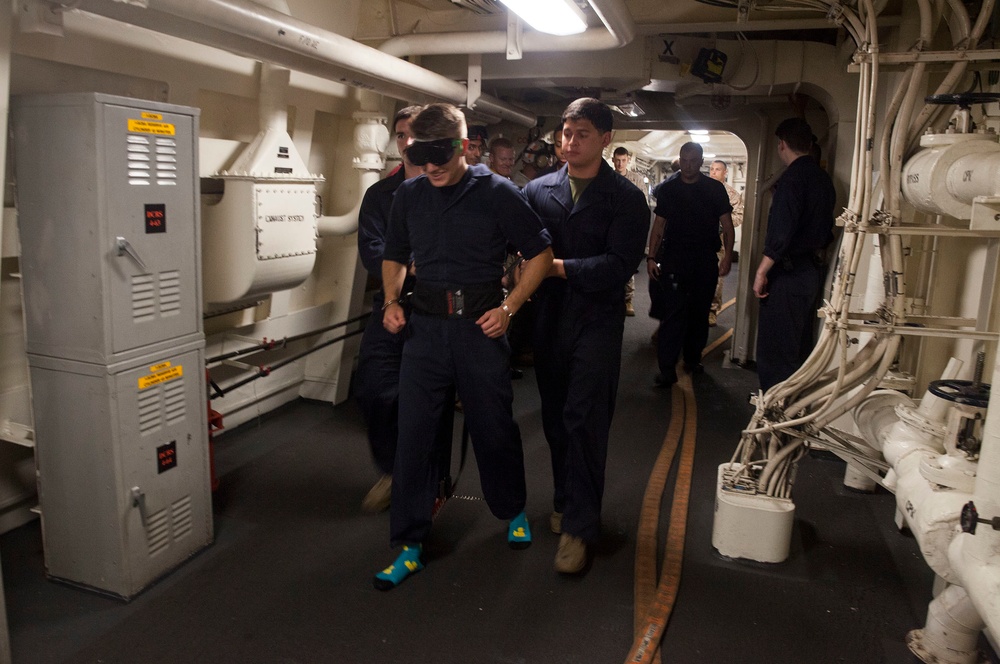 LE Marines conduct detainee training