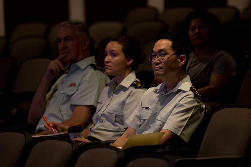 UW dean, Madigan residents address the Puget Sound Dental Symposium