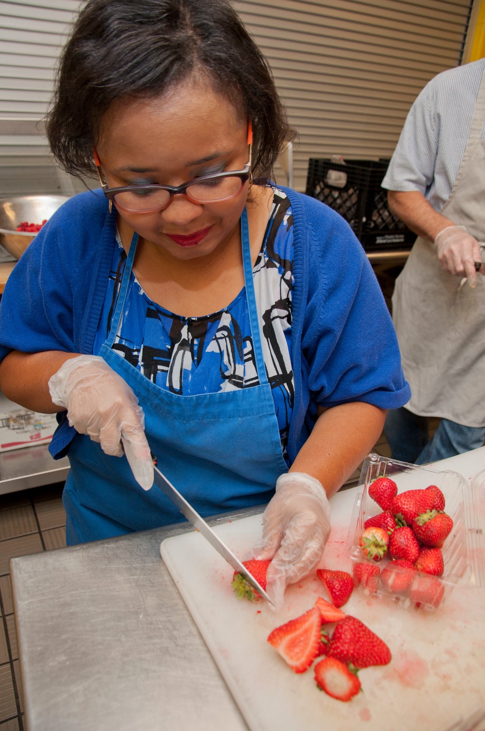KC-46 Program Office volunteers at community kitchen