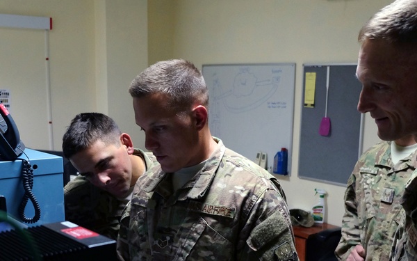 380 ECS trains commanders