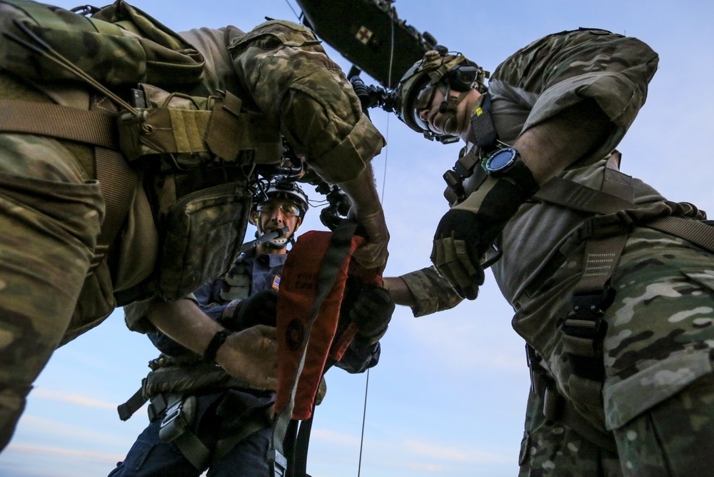 New Jersey Task Force One rescuers train on hoist systems