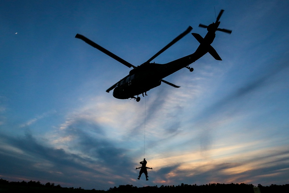 New Jersey Task Force One rescuers train on hoist systems