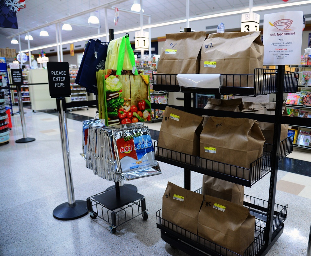 2017 Feds Feed Families at Malmstrom commissary