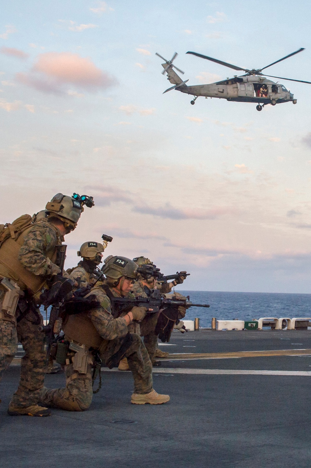 31st MEU Marines Conduct Fast Rope Exercise Aboard USS Bonhomme Richard