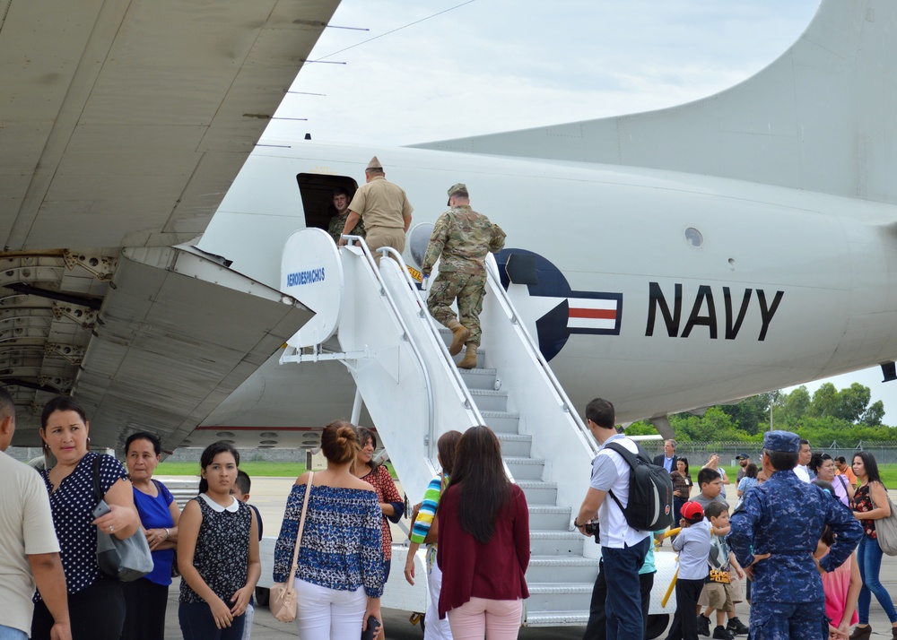 CSL Comalapa Hosts Annual Open House for Local Salvadorans