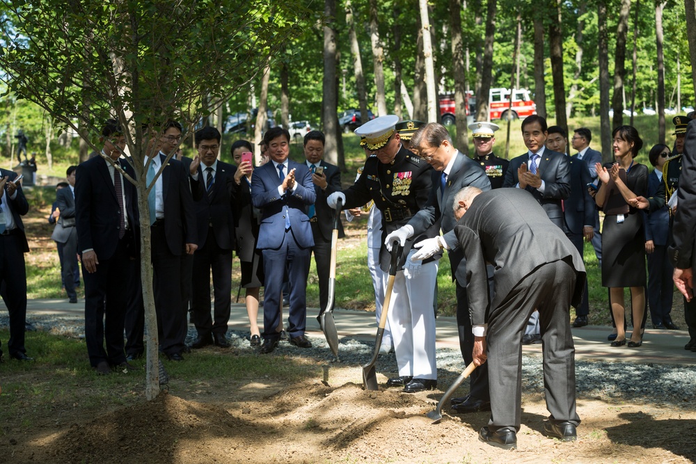 South Korean President Visit to Jangjin (Chosin) Reservoir Memorial Wreath Laying