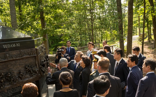 South Korean President Visit to Jangjin (Chosin) Reservoir Memorial Wreath Laying