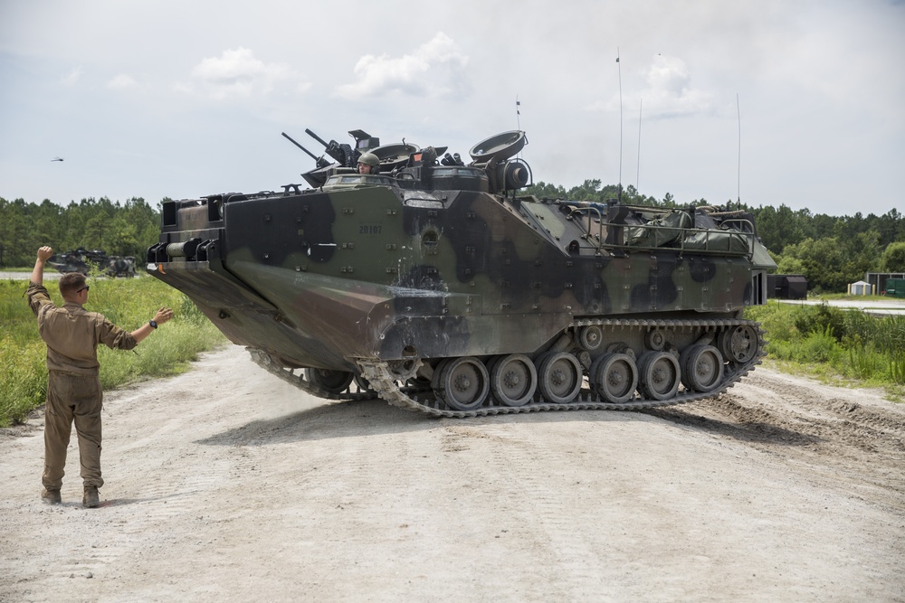 Sea to land: 2nd Assault Amphibian Battalion qualifies with AAV weapon systems