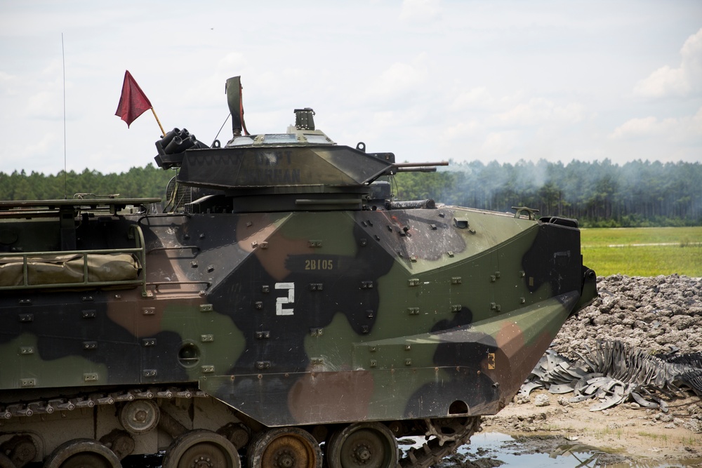 Sea to land: 2nd Assault Amphibian Battalion qualifies with AAV weapon systems