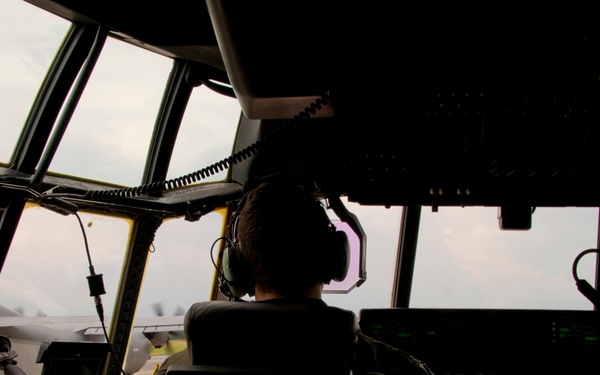 913 AG completes all Reserve 3-ship flight