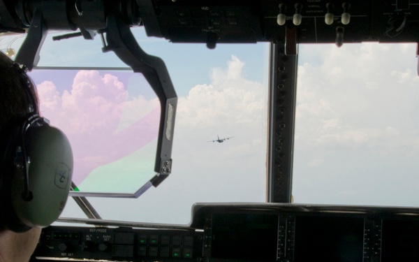 913 AG completes all Reserve 3-ship flight