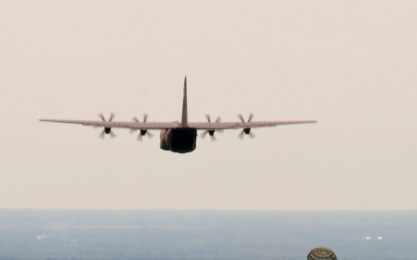 913 AG completes all Reserve 3-ship flight
