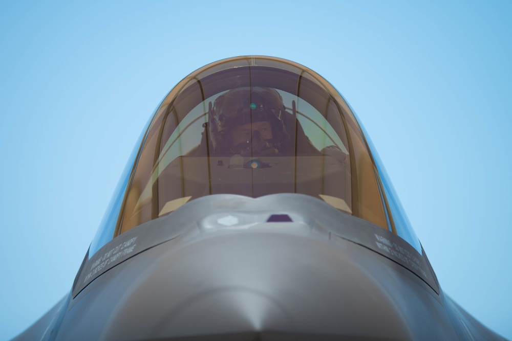 Norwegian F-35 Arrives at Luke