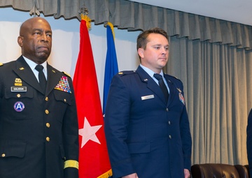 Florida Air National Guard pilot receives the Distinguished Flying Cross