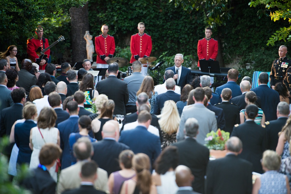 SD attends Marine Barracks sunset parade