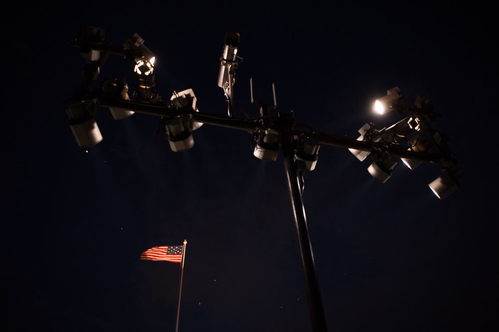 SD attends Marine Barracks sunset parade