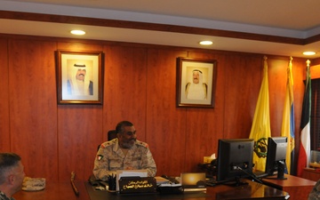 Kuwaiti Land Forces Commander awarded U.S. Infantry honor