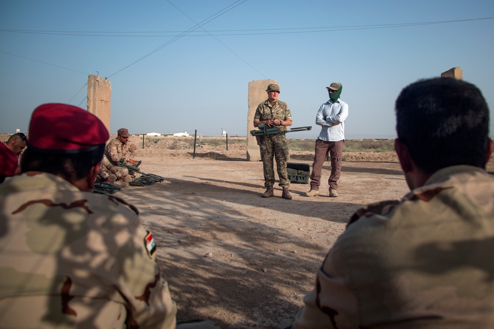 Iraqi army mine detection training led by U.K. army trainers