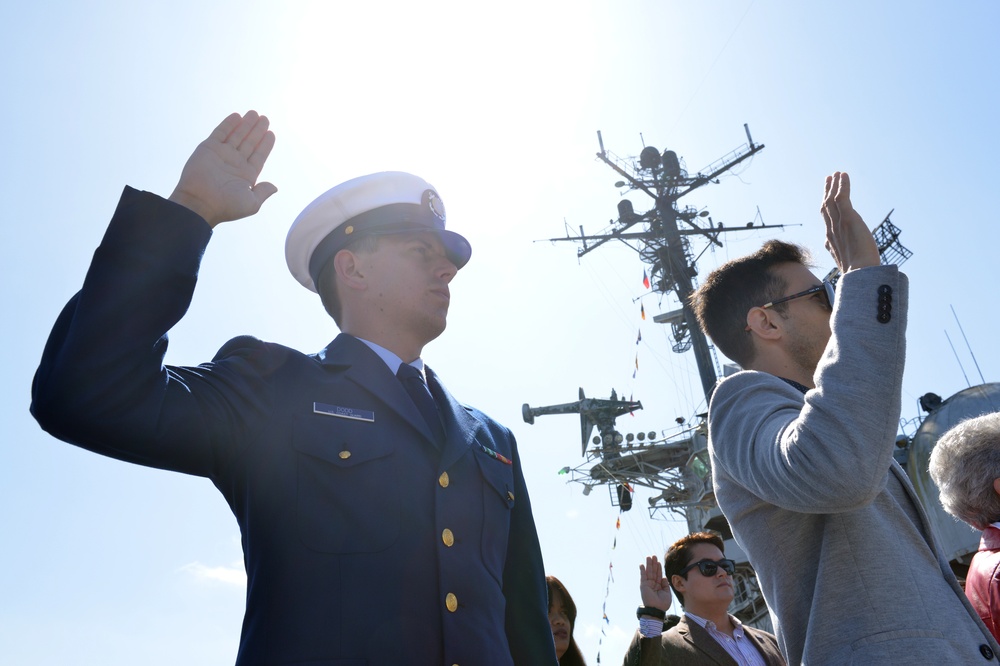 Coast Guard Seaman takes oath of naturalization