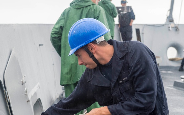 USS Green Bay sea and anchor detail