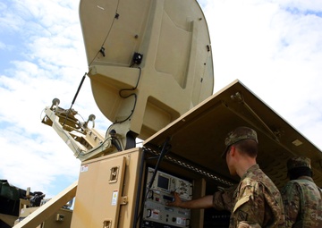 Signal Soldiers enable mission command for Saber Guardian 17 river crossing