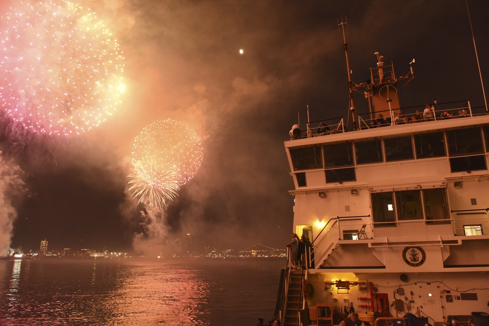 Coast Guard helps enforce security zone for Macy's Day Fireworks Show