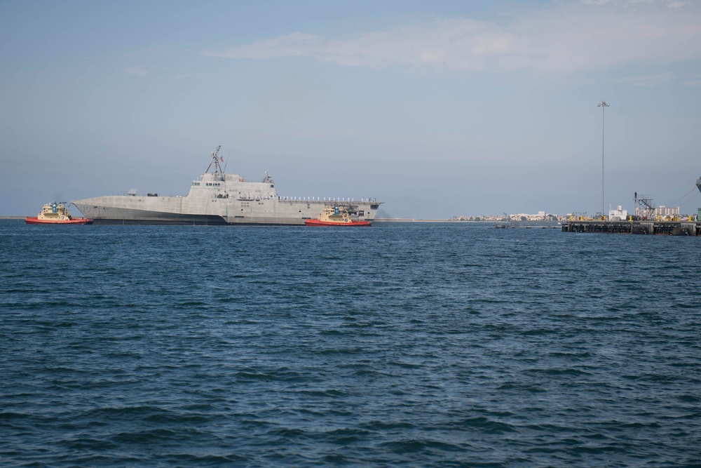 USS Gabrielle Giffords (LCS 10) homecoming