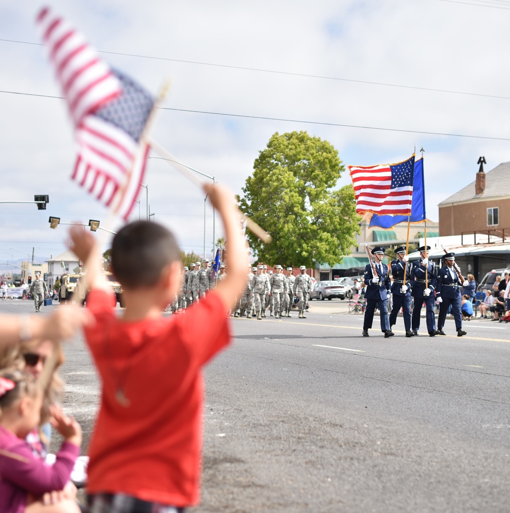Travis Airmen celebrate July 4th with Vallejo