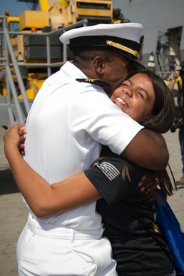 USS Gabrielle Giffords (LCS 10) homecoming