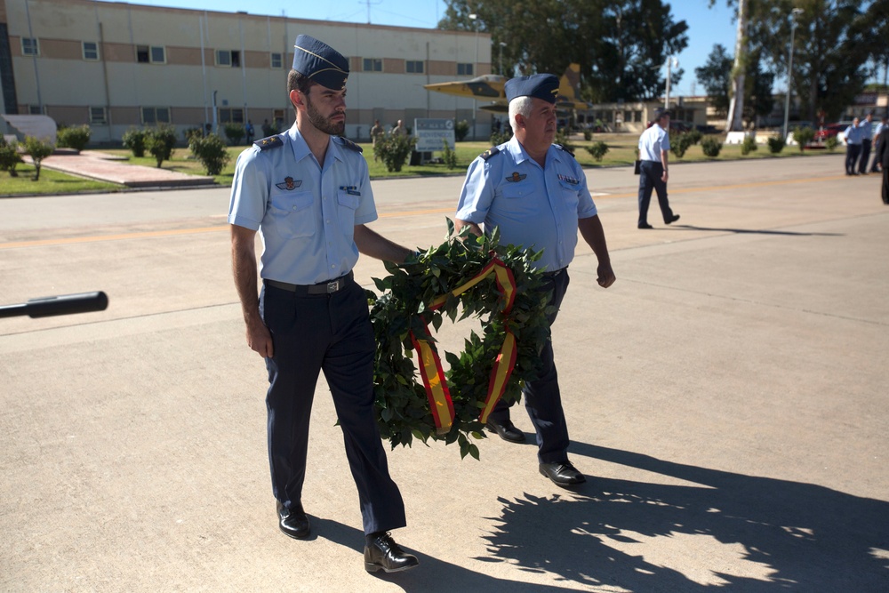 Spanish Base Commanders Conduct Change of Command