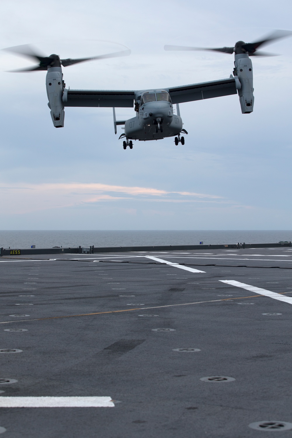 VMM-263 on the USNS Lewis B. Puller