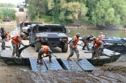 Flawless execution by US, Hungary crossing over Mosoni-Duna River