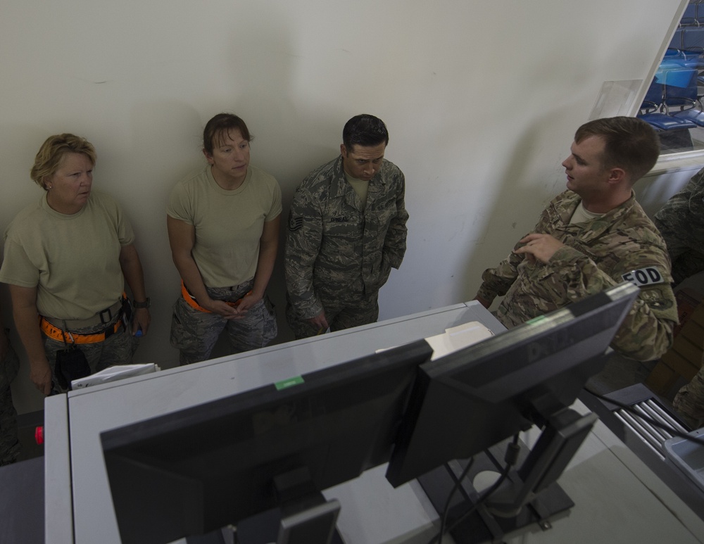8 EAMS and EOD partner in familiarization initiative