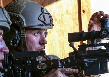 1st Special Forces Group (Airborne) Conduct Sniper Course