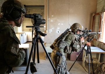 1st Special Forces Group (Airborne) Conduct Sniper Course