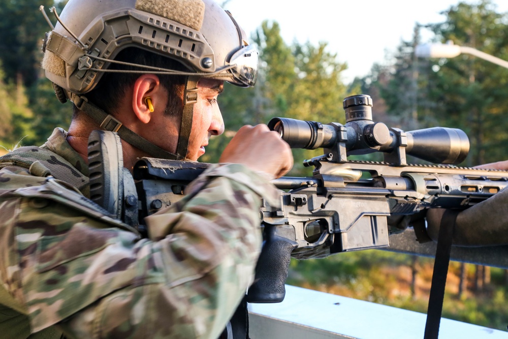 1st Special Forces Group (Airborne) Conduct Sniper Course