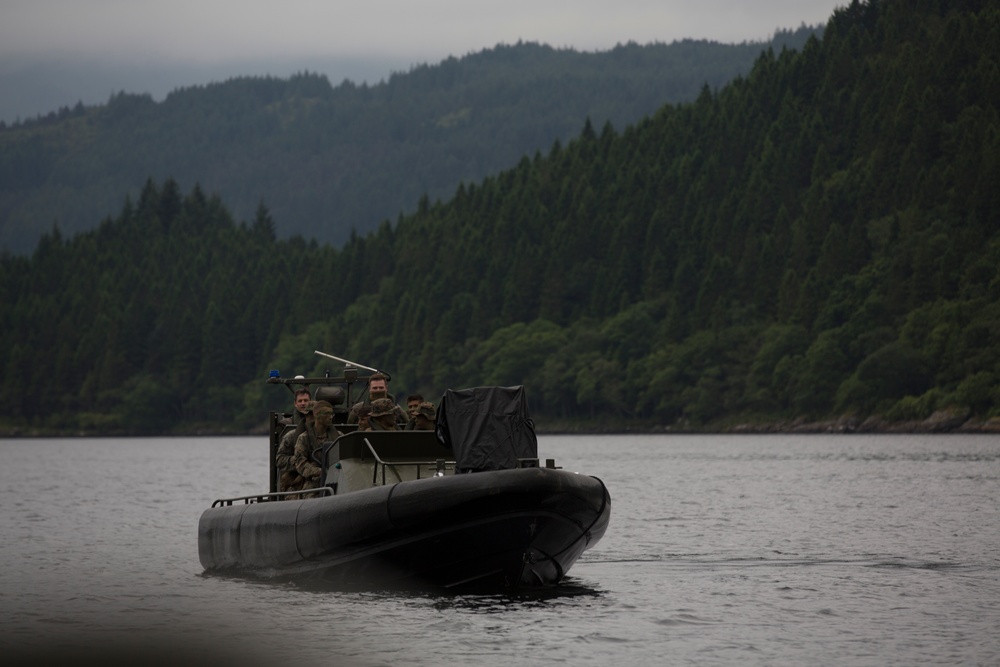 Phoenix Odyssey 17: U.S. Marines, British soldiers collaborate during bilateral exercise