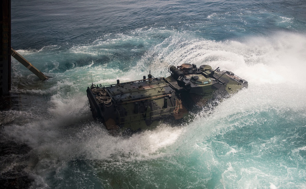 USS Makin Island Underway