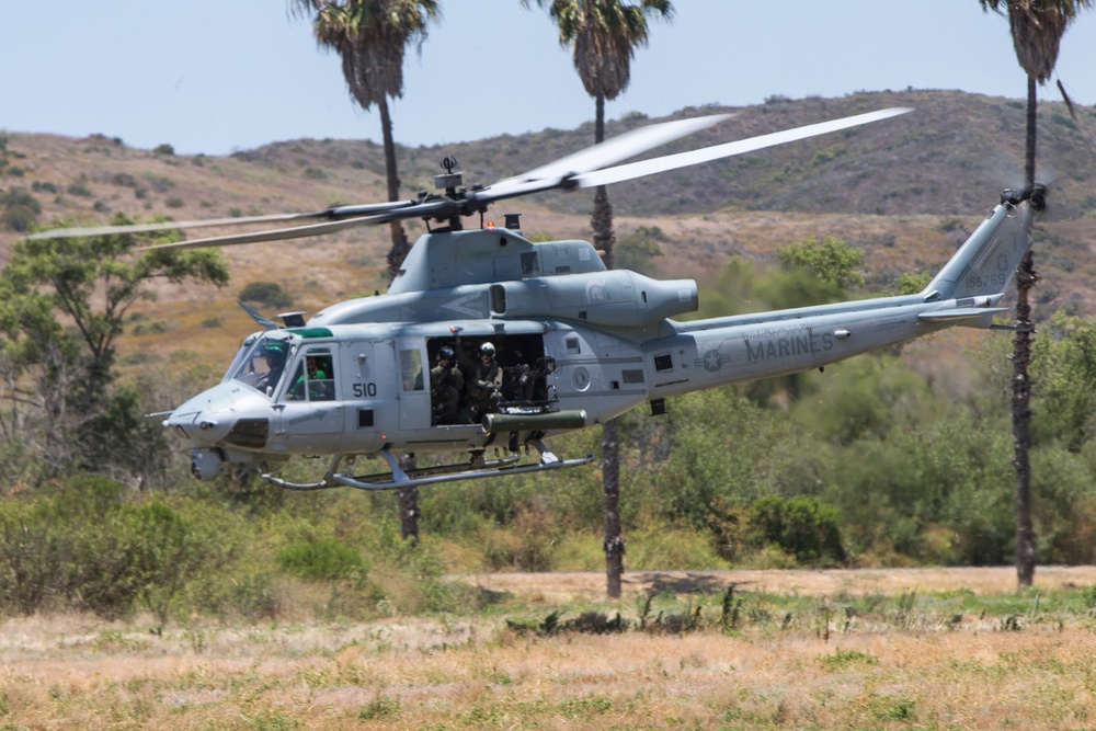 HMLAT-303 Conducts Routine Training Exercise
