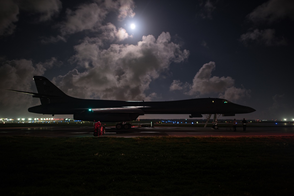 U.S. B-1B bomber flights demonstrate ironclad commitment to South Korea, Japan