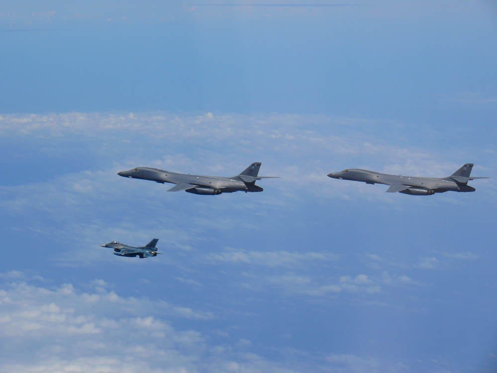 U.S. B-1B bomber flights demonstrate ironclad commitment to South Korea, Japan