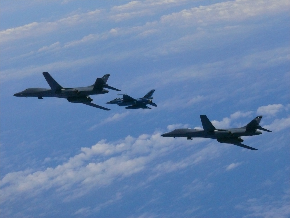 U.S. B-1B bomber flights demonstrate ironclad commitment to South Korea, Japan