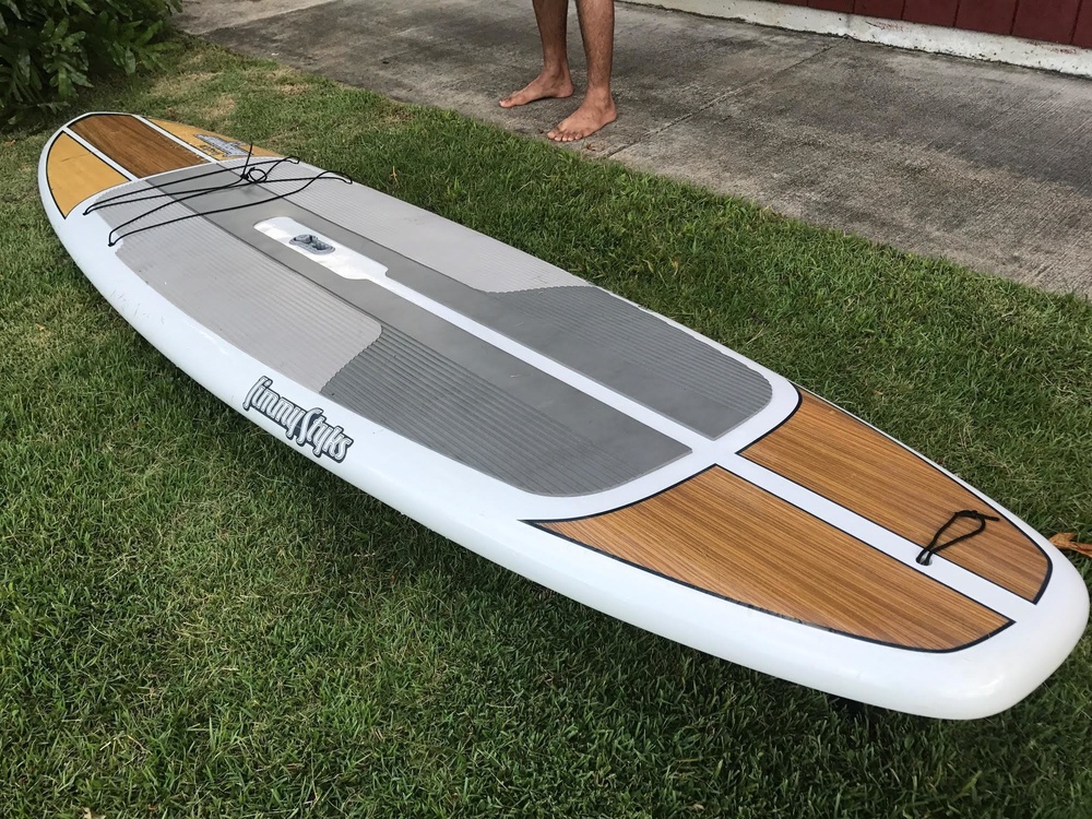 Coast Guard seeks public’s help finding owner of adrift stand up paddle board near Hauula, Oahu