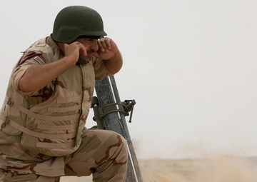 Portuguese army leads Iraqi army In indirect fire training with 120mm mortars