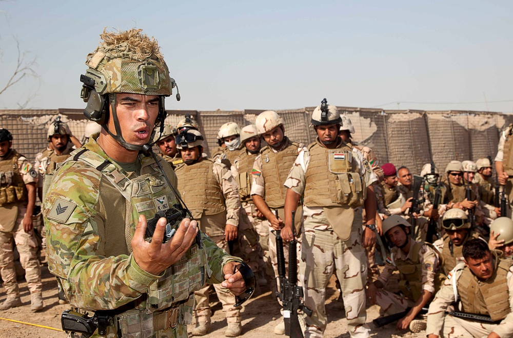 Iraqi security forces participate in close quarters combat training