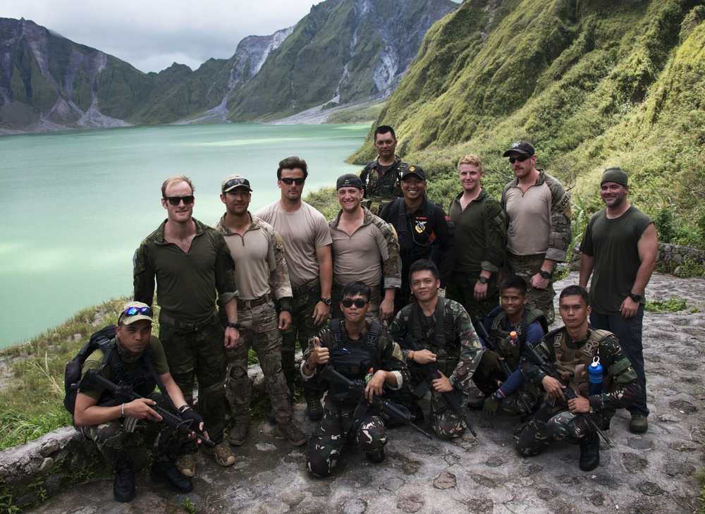 Teak Piston 2016 brings the 353rd SOG to the Philippines