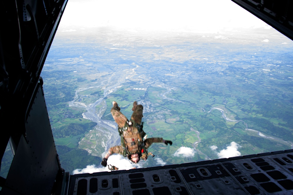 Air Commandos conduct HALO airdrops at Teak Piston 2016