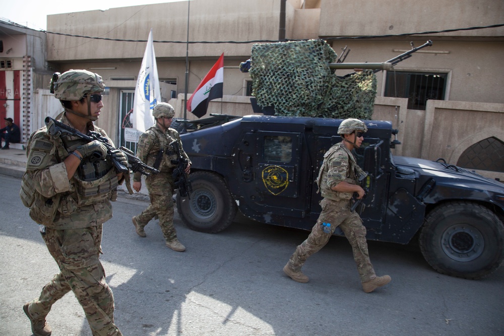 Deployed Paratroopers Spend July 4th in Mosul