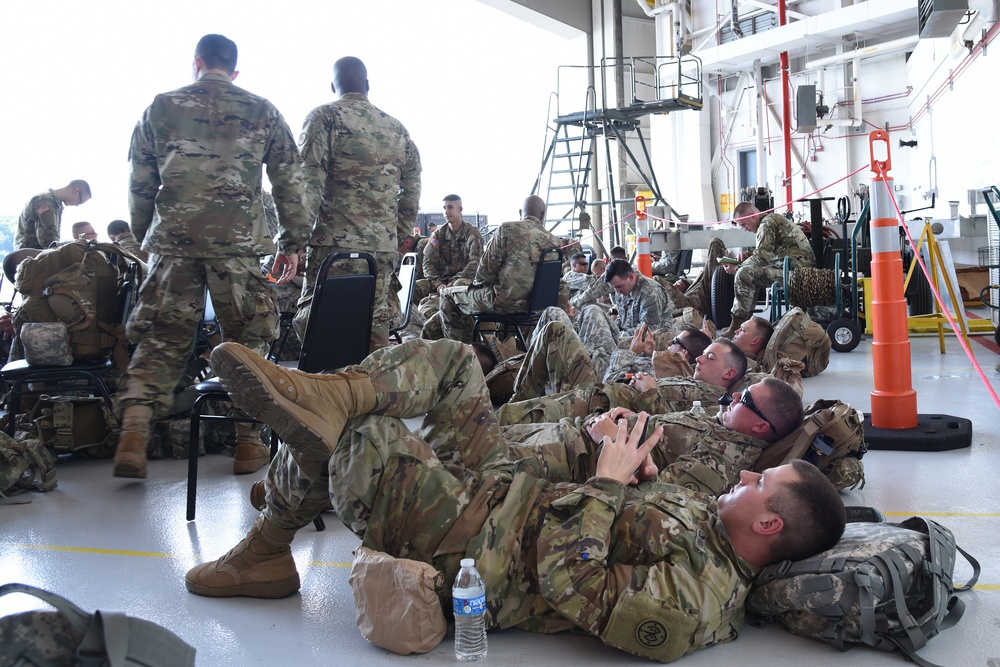 NY Army Guardsmen Depart from Stewart